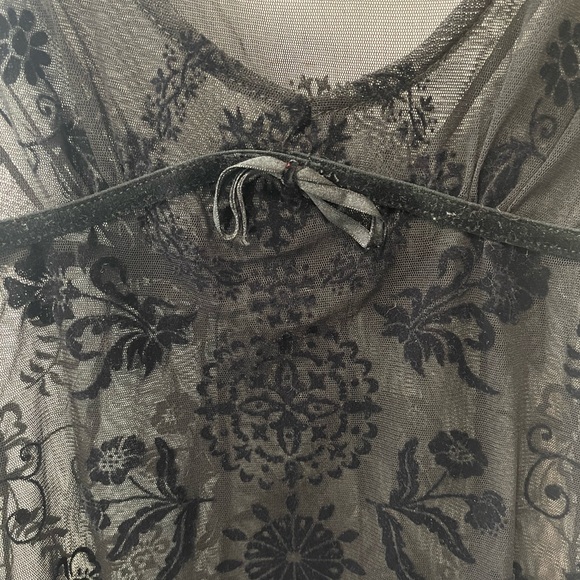 Bershka lace burnout felt floral sleeveless top Black - XS/S - Picture 6 of 8